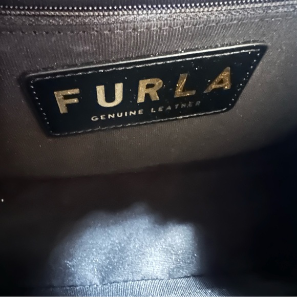 Furla Luxury “Popstar” Small Italian Leather Bag - Picture 8 of 13
